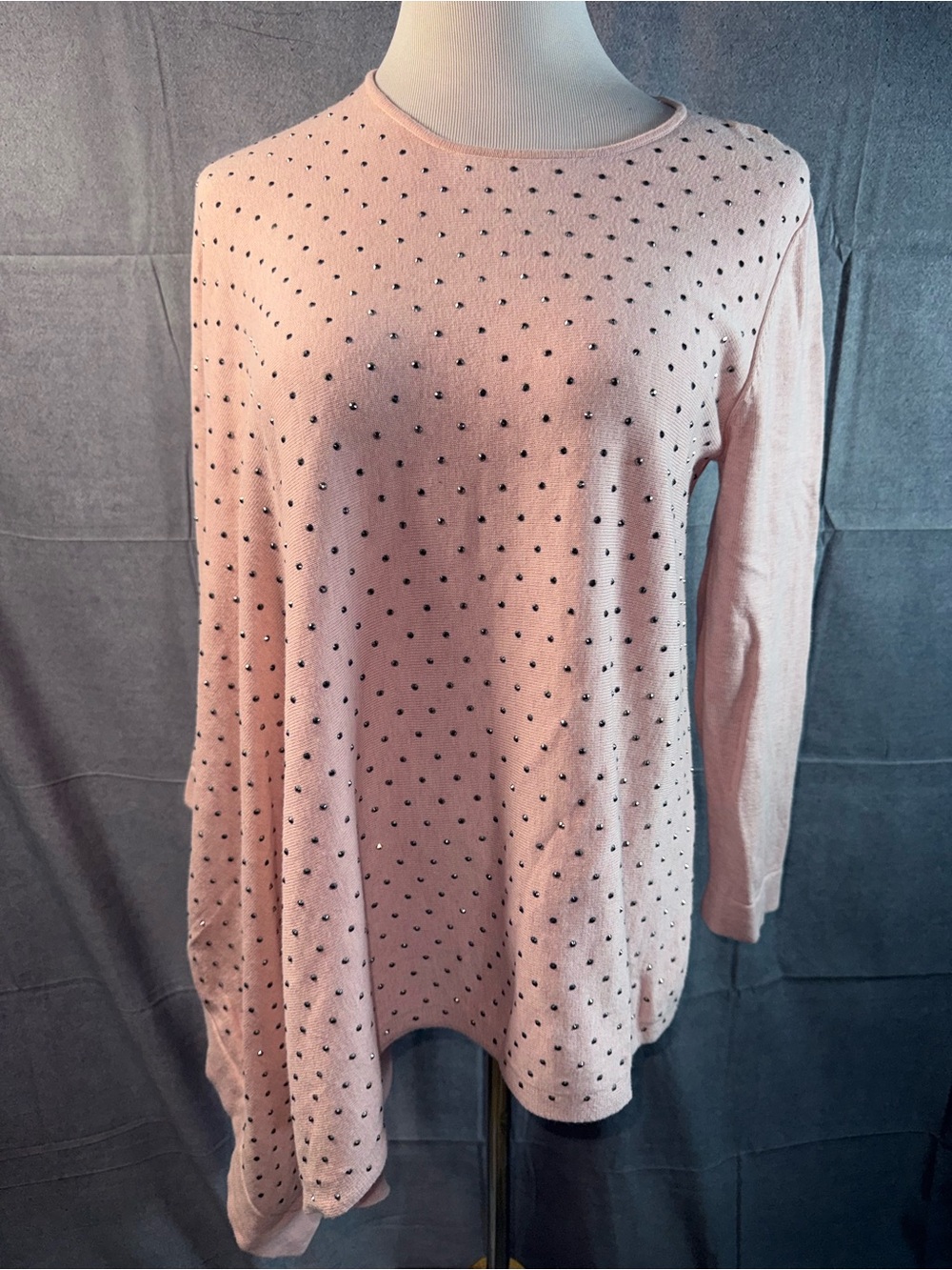 1988-Anne Klein Light Pink Long Sleeve Knit Top with Stud Embellishments